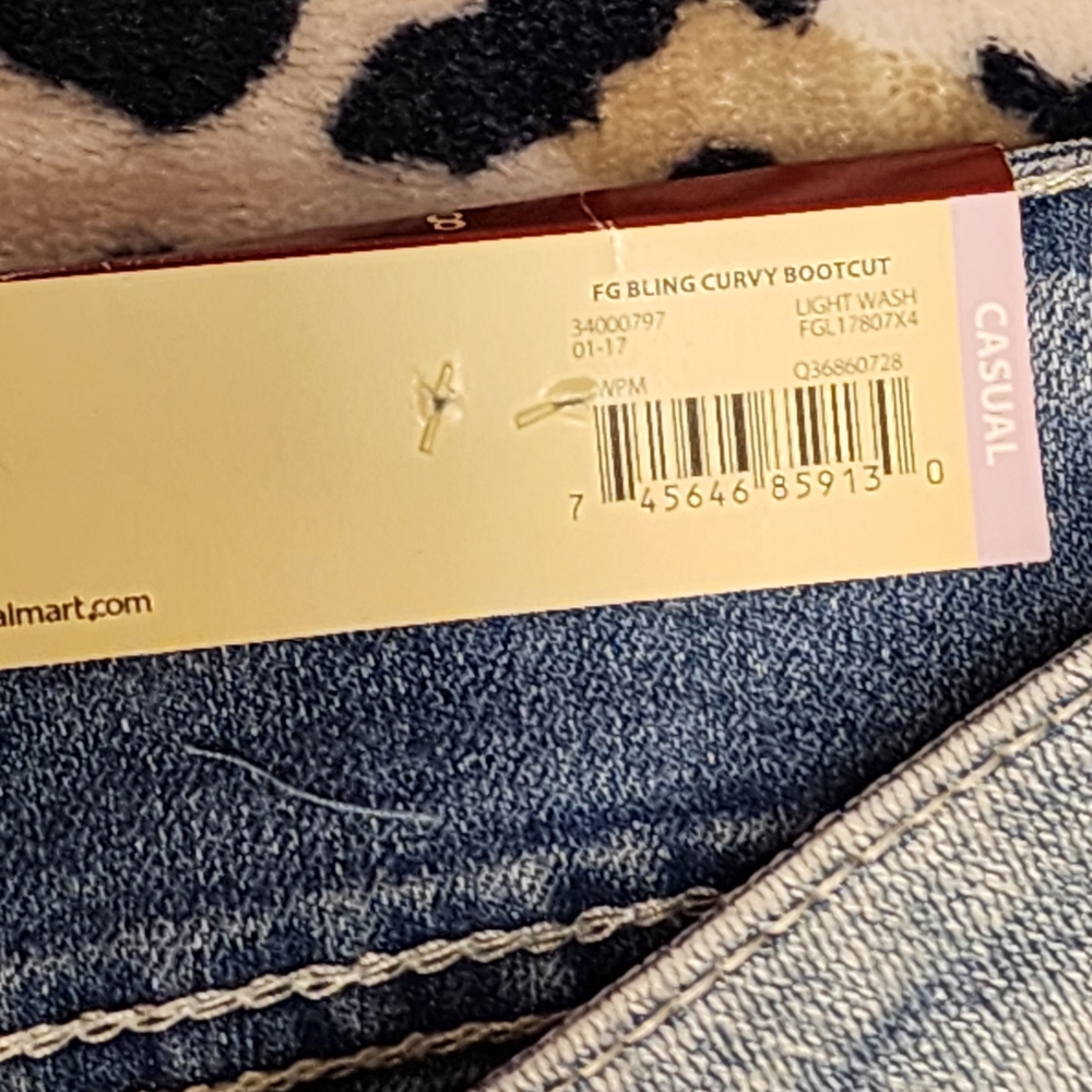 Faded Glory Distressed Curvy Boot Cut Blue Jeans. NWT - Picture 5 of 8